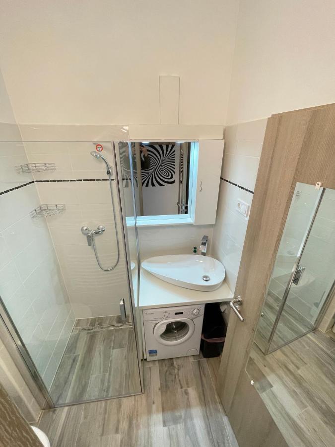Siesta Apartman บาลาทอนเบรีน ภายนอก รูปภาพ