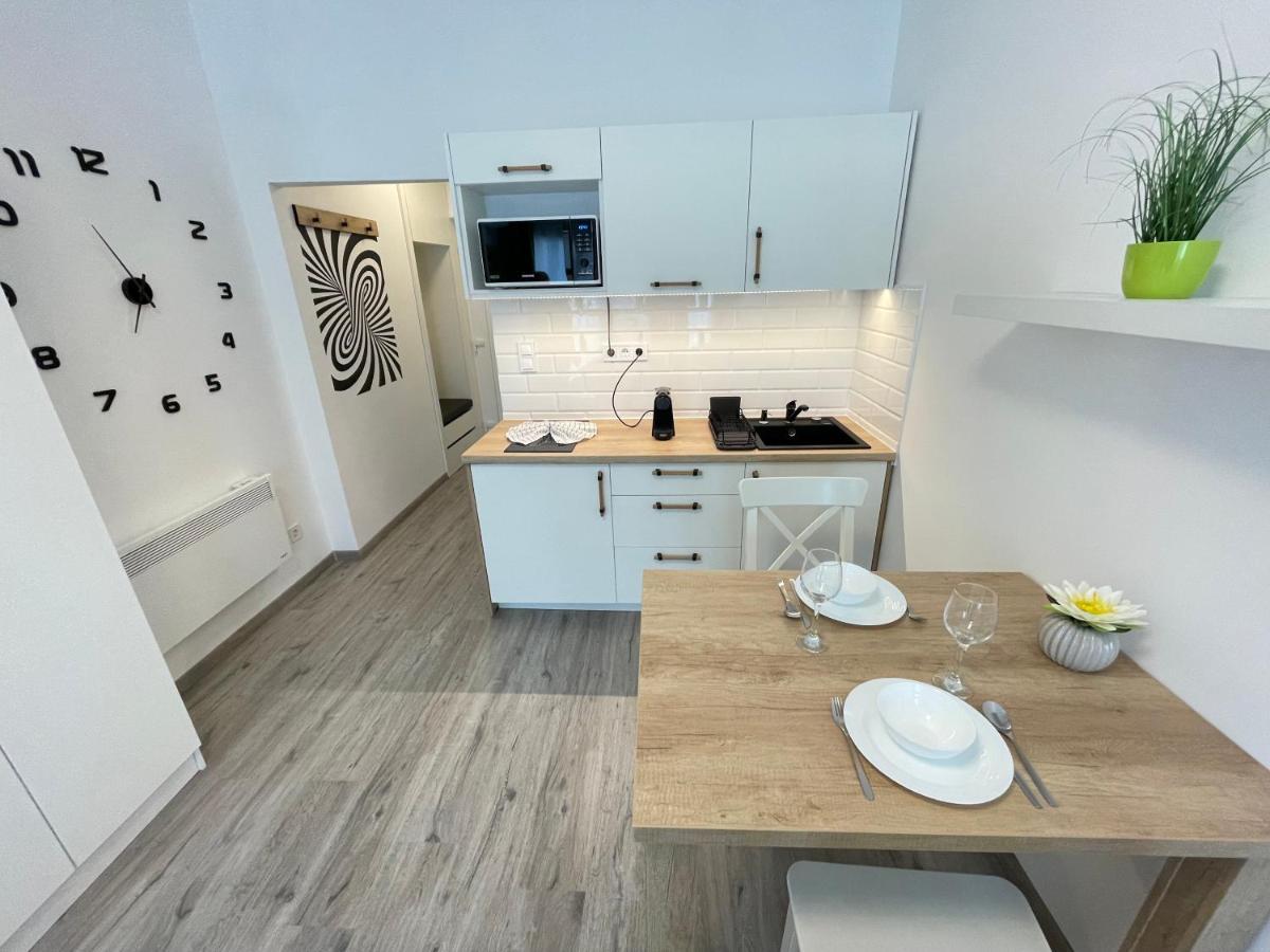 Siesta Apartman บาลาทอนเบรีน ภายนอก รูปภาพ