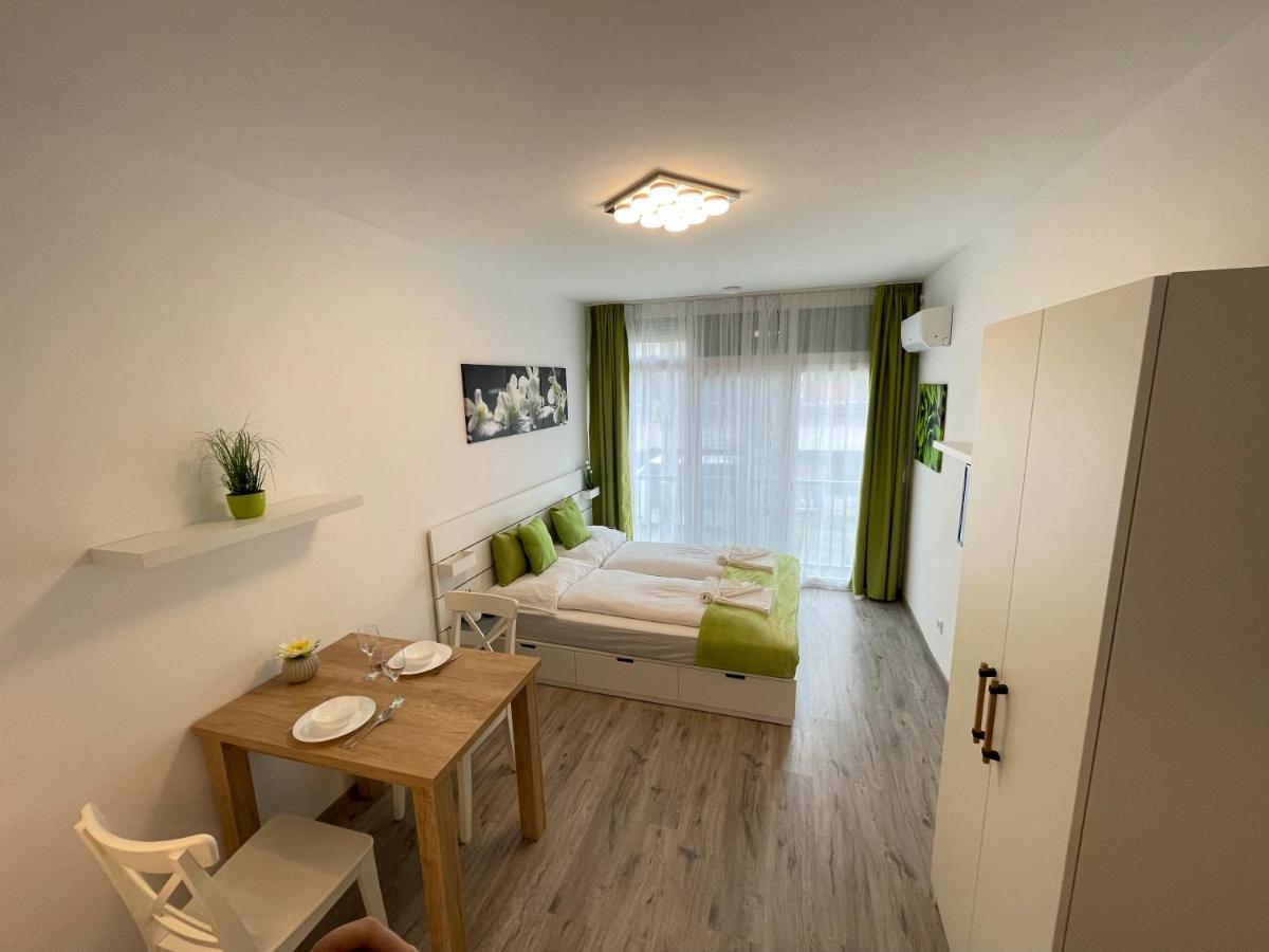 Siesta Apartman บาลาทอนเบรีน ภายนอก รูปภาพ