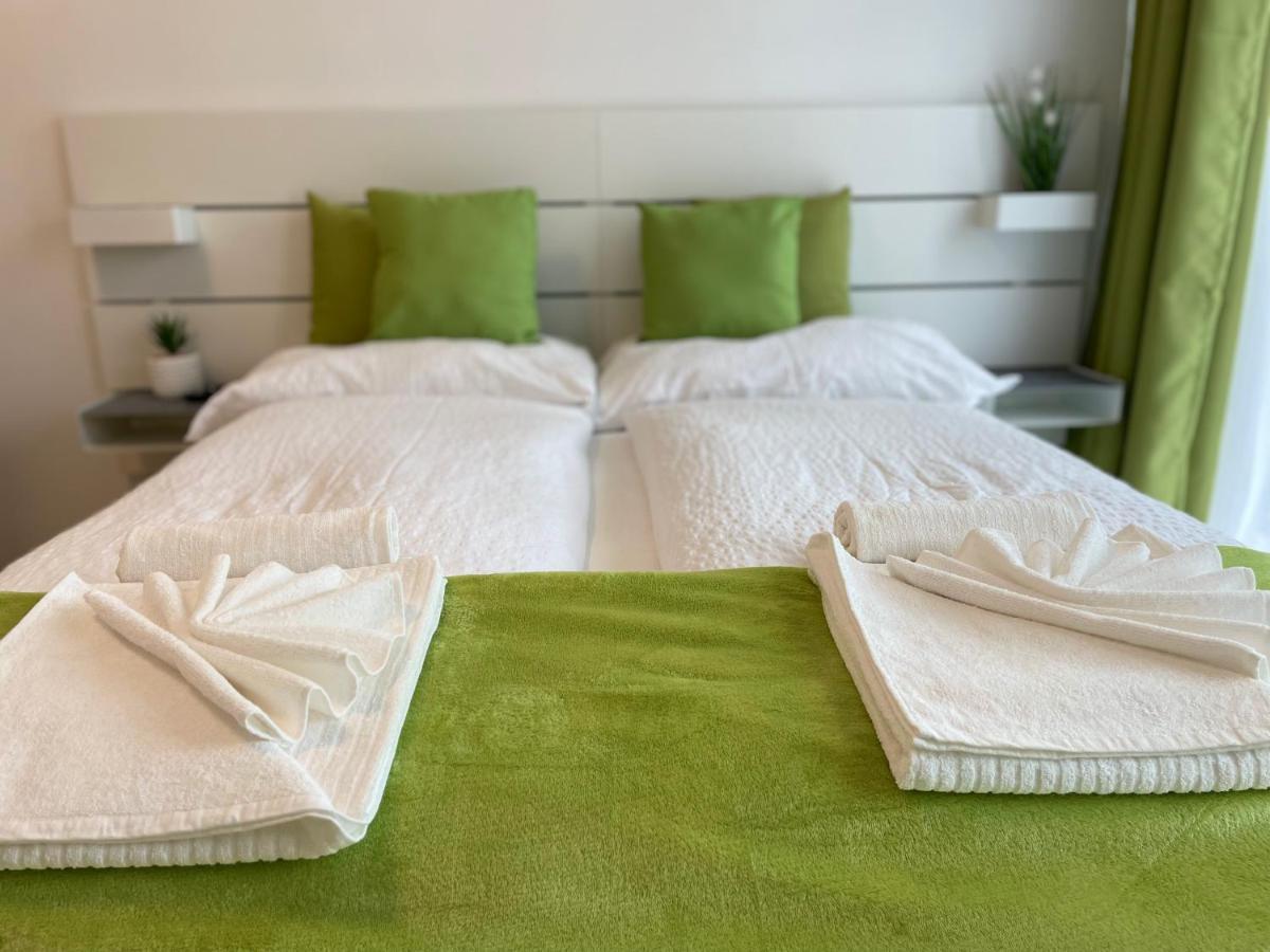 Siesta Apartman บาลาทอนเบรีน ภายนอก รูปภาพ